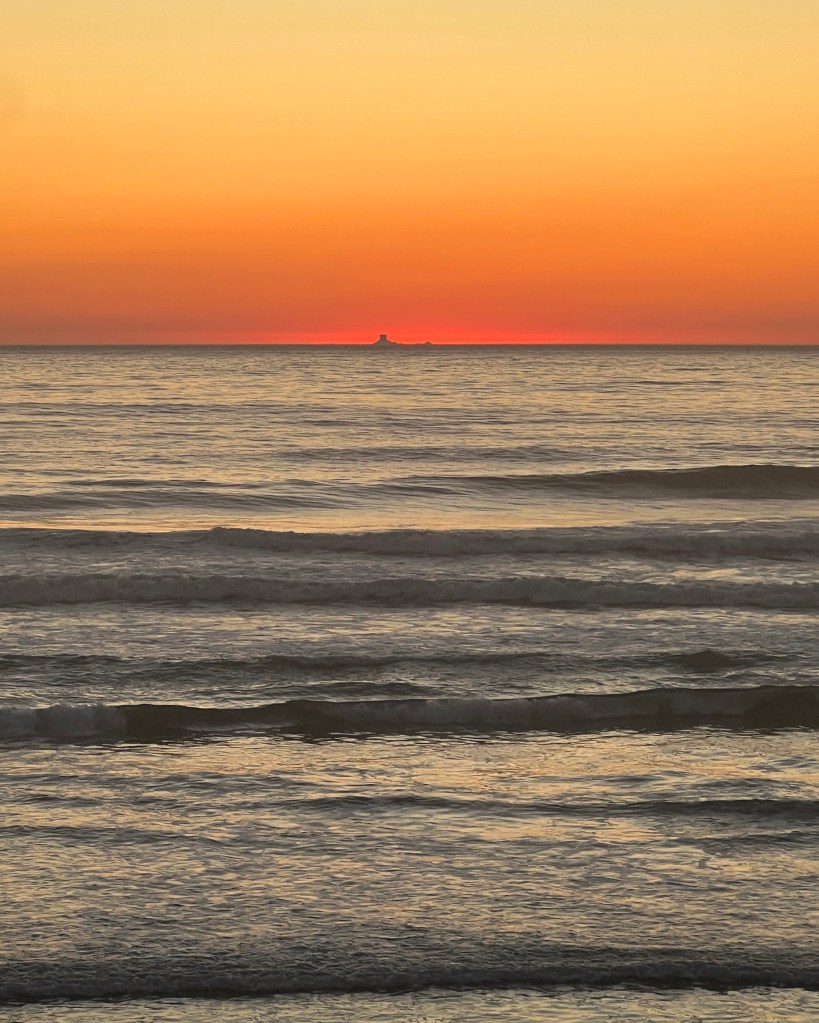 Farallon Islands sunset silhouette seen from San Francisco